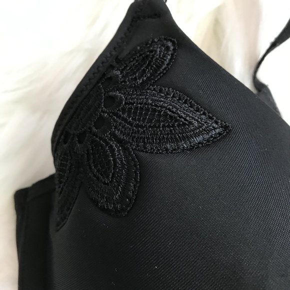 Wonderbra Smooth Underwire Bras (34B) - Picture 3 of 4